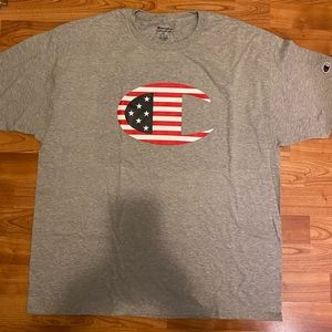 Champion Tshirt
